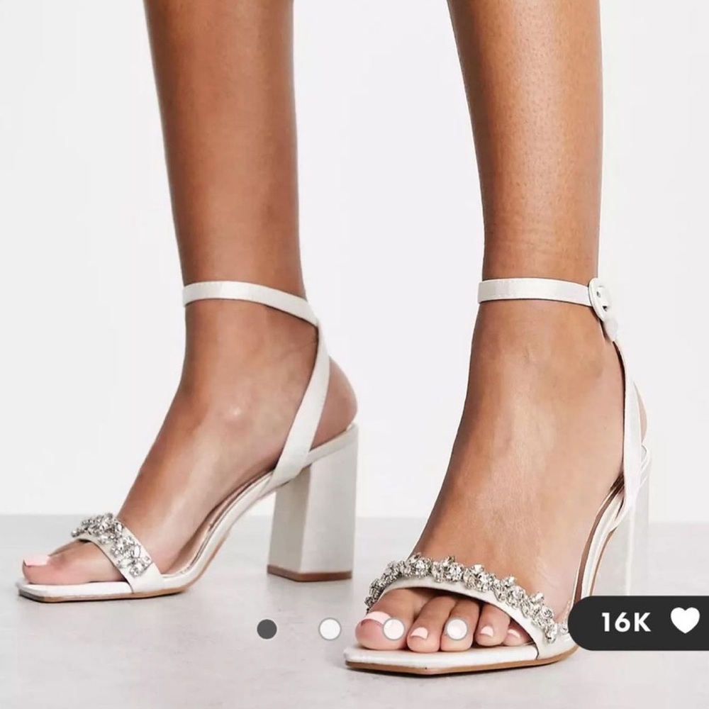 🆕 ASOS | Be Mine | White/ivory embellished strap block heel sandals 🤍 NIB!